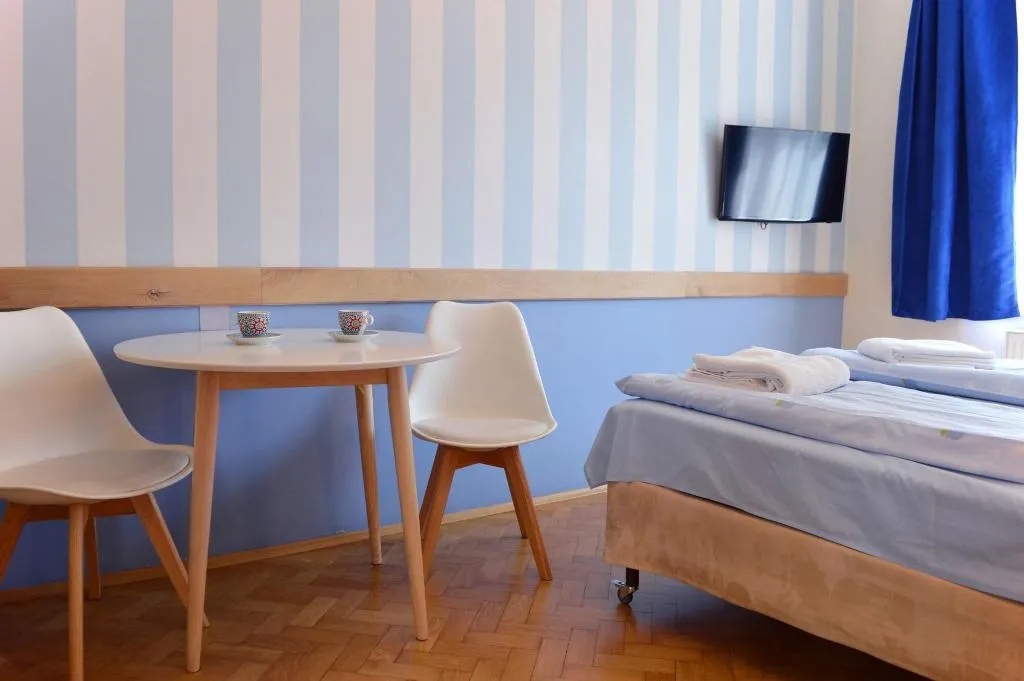 Room, Cybulskiego Guest Rooms, Krakow