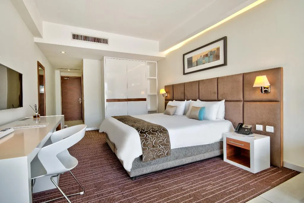 JUNIOR SUITE CAPACITY 1 Room, The George, Urban Boutique Hotel, Malta