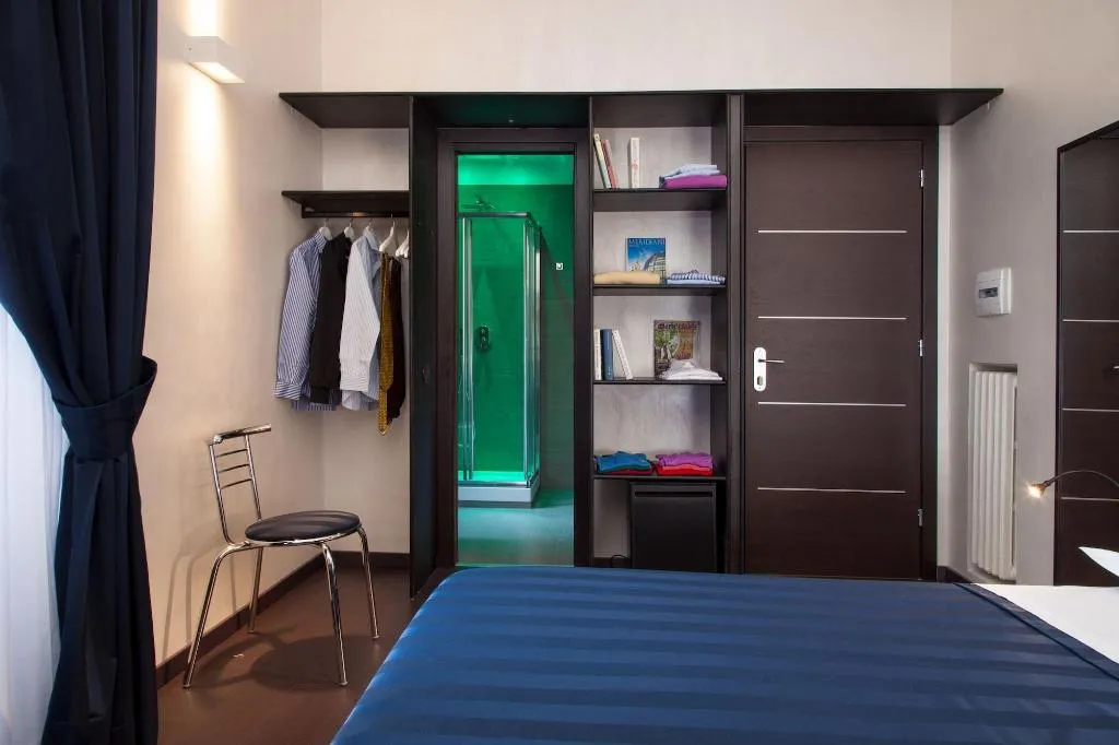 Room, Residenza Dorò, Rome