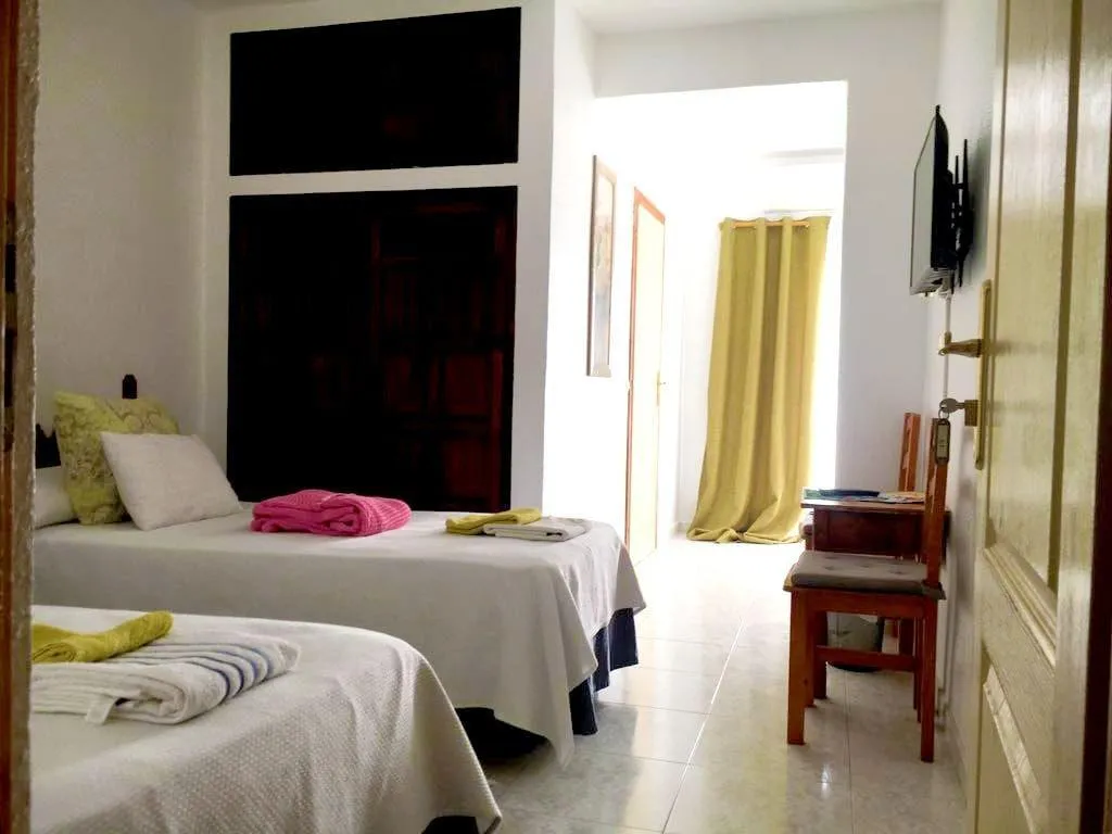 Room, El Artista de Paraíso, Costa Blanca