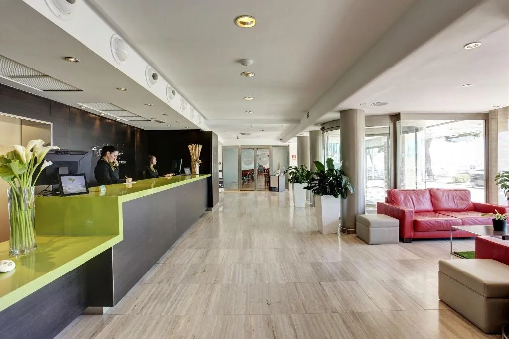 Lobby, Costa Azul, Majorca
