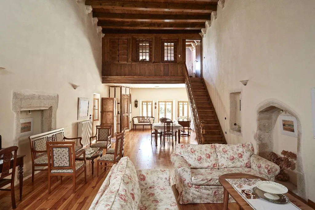 VILLA CAPACITY 8 THREE BEDROOMS Room, Anassa Estate Cultural Heritage, Crete