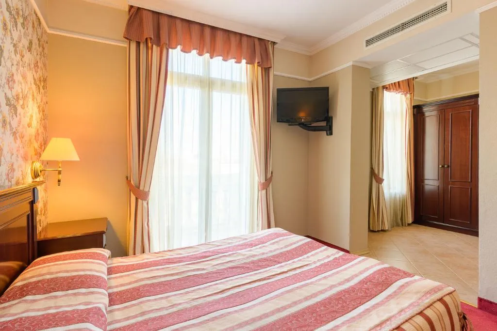 DOUBLE STANDARD Room, Boutique Splendid, Varna