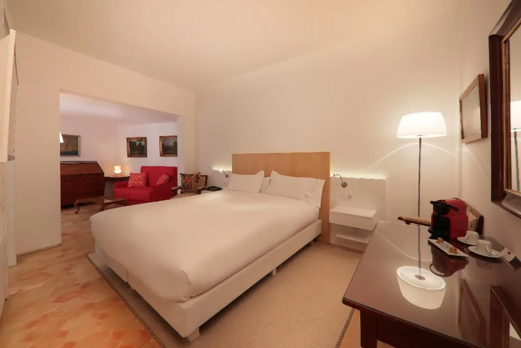 JUNIOR SUITE STANDARD Room, Ah Art Hotel Palma, Majorca