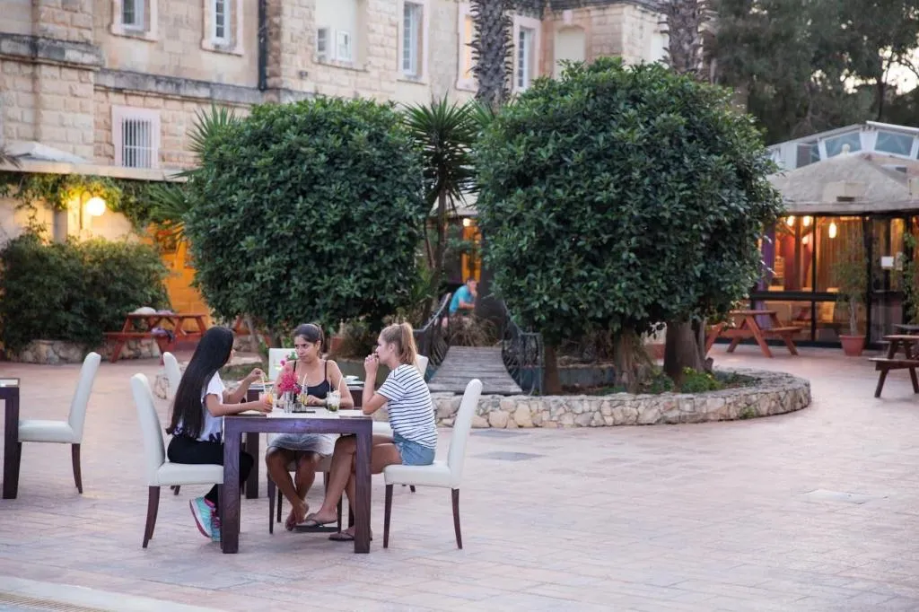Terrace, Sprachcaffe International Aparthotel Pembroke, Malta