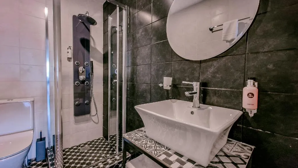 JUNIOR SUITE WITH JACUZZI Room, Athenian Montaza Hotel, Athens