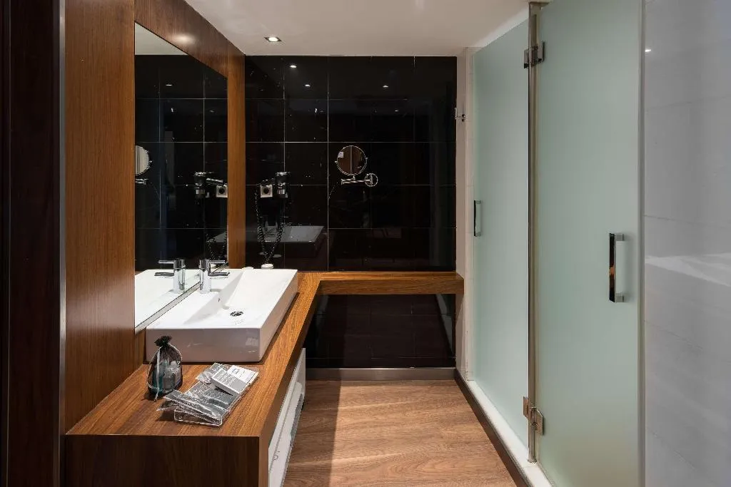 Double or Twin SUPERIOR Room, Catalonia Ramblas, Barcelona