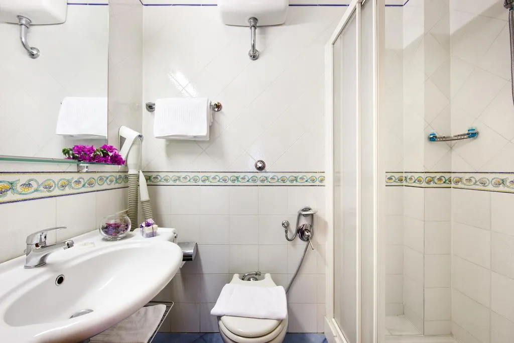 DOUBLE STANDARD Room, Zi' Teresa, Naples