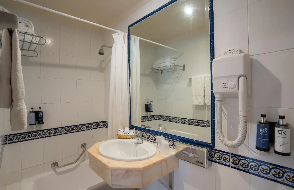 Double or Twin ECONOMY Room, MS Amaragua, Costa Del Sol