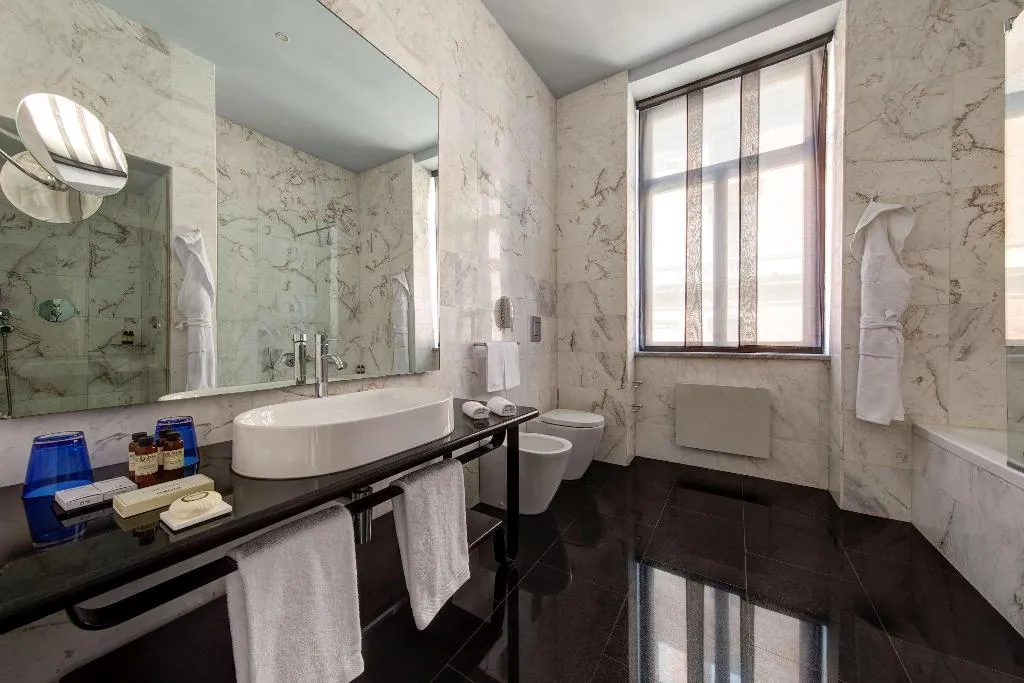 Room, Grand Hotel Palace Rome, Rome