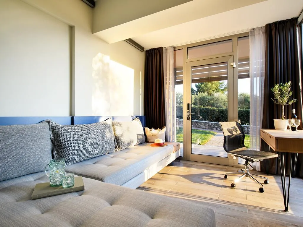 FAMILY ROOM DELUXE Room, Blue Dolphin, Thessaloniki