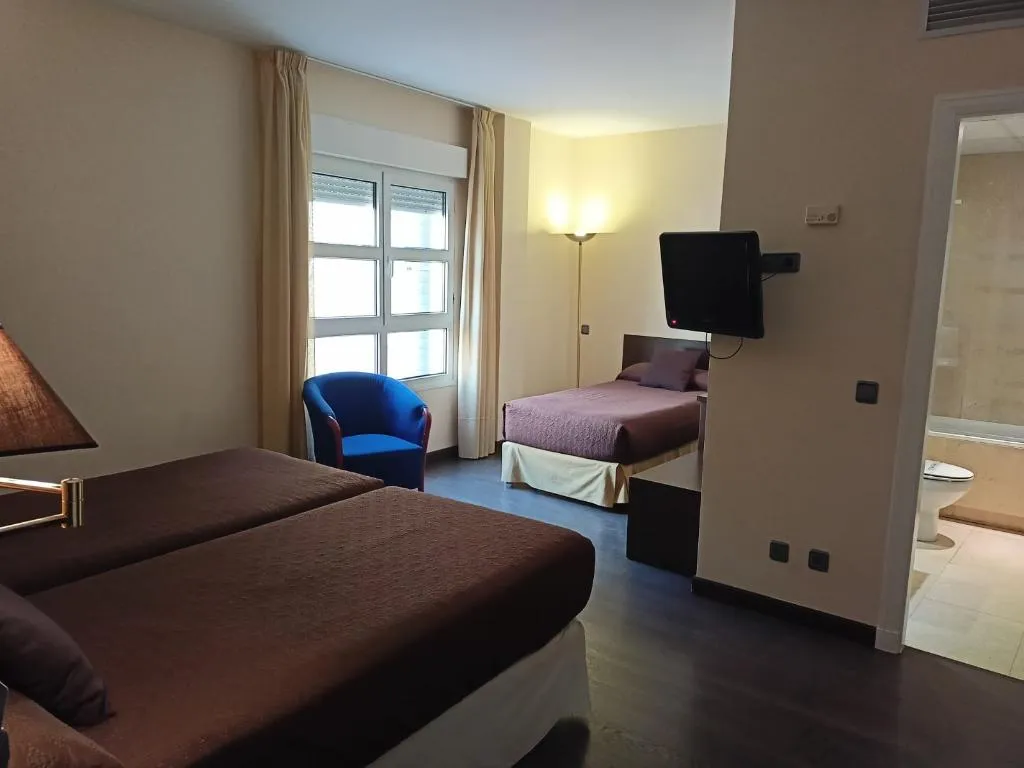 TRIPLE STANDARD Room, Madrid Torrejon Plaza, Madrid