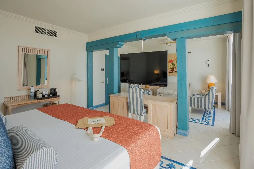 JUNIOR SUITE CLUB Room, Hotel LIVVO Volcan Lanzarote, Lanzarote
