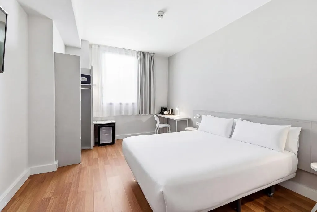 DOUBLE STANDARD Room, B&B HOTEL Barcelona Mataró, Barcelona