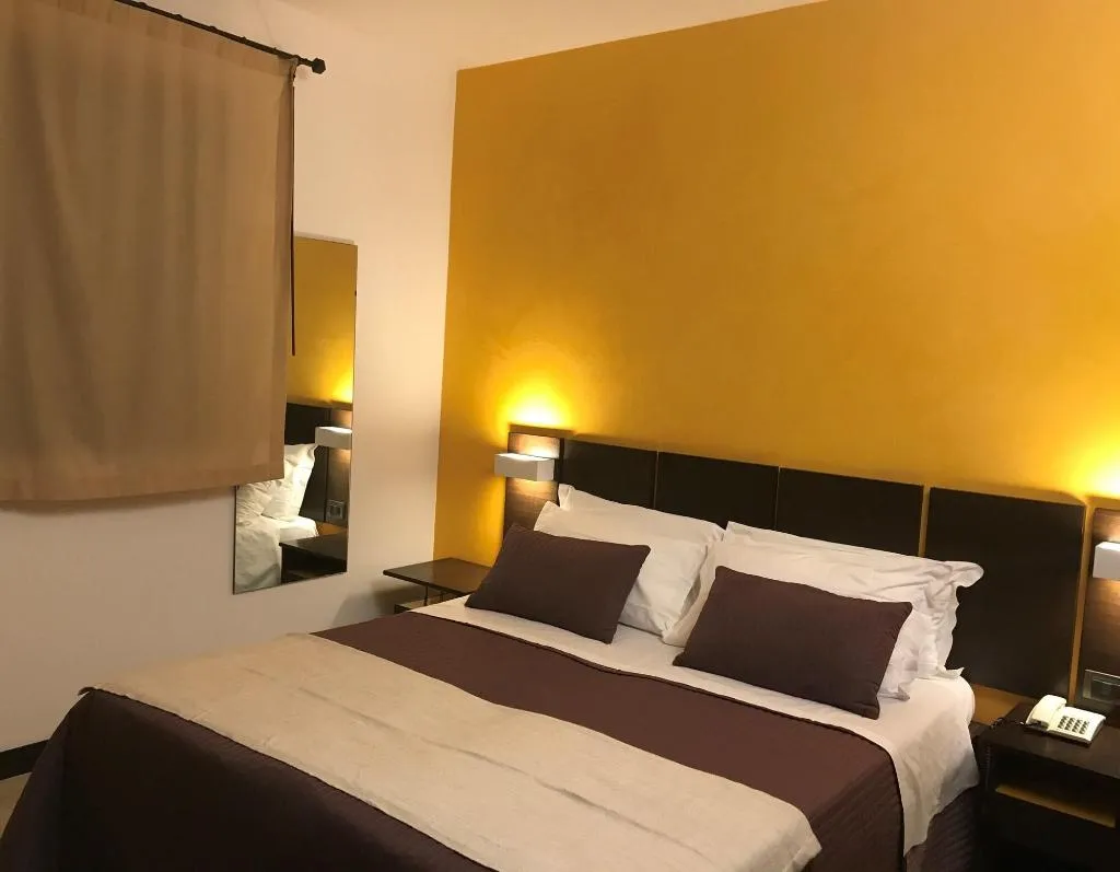 Room, San Giovanni, Taormina