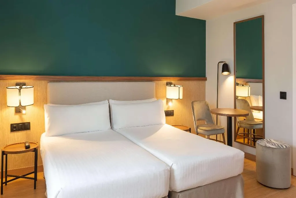 DOUBLE SUPERIOR Room, Hotel Elche Centro Affiliated by Melia, Costa Blanca