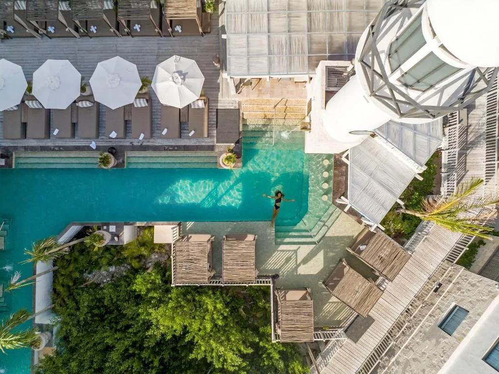 Sports and Entertainment, Delek Holbox, Cancun Area