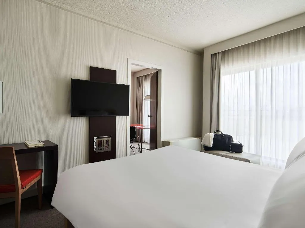 SUITE WITH DOUBLE BED Room, Novotel Athenes, Athens