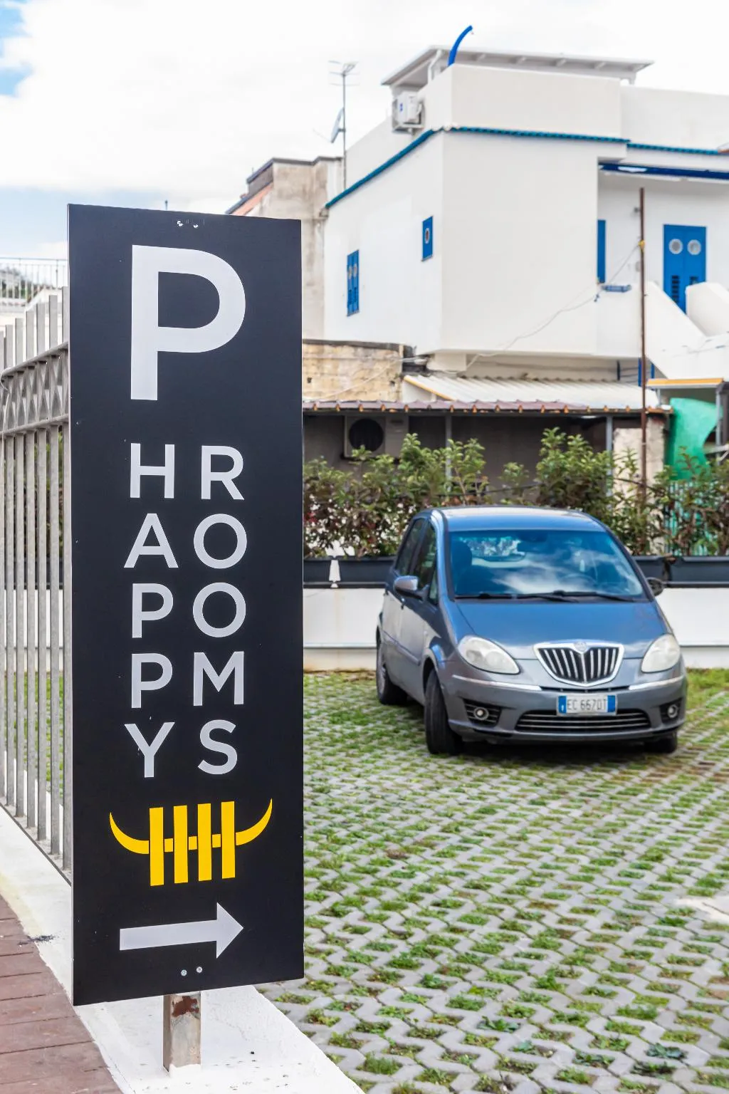 Lobby, Happyrooms, Naples