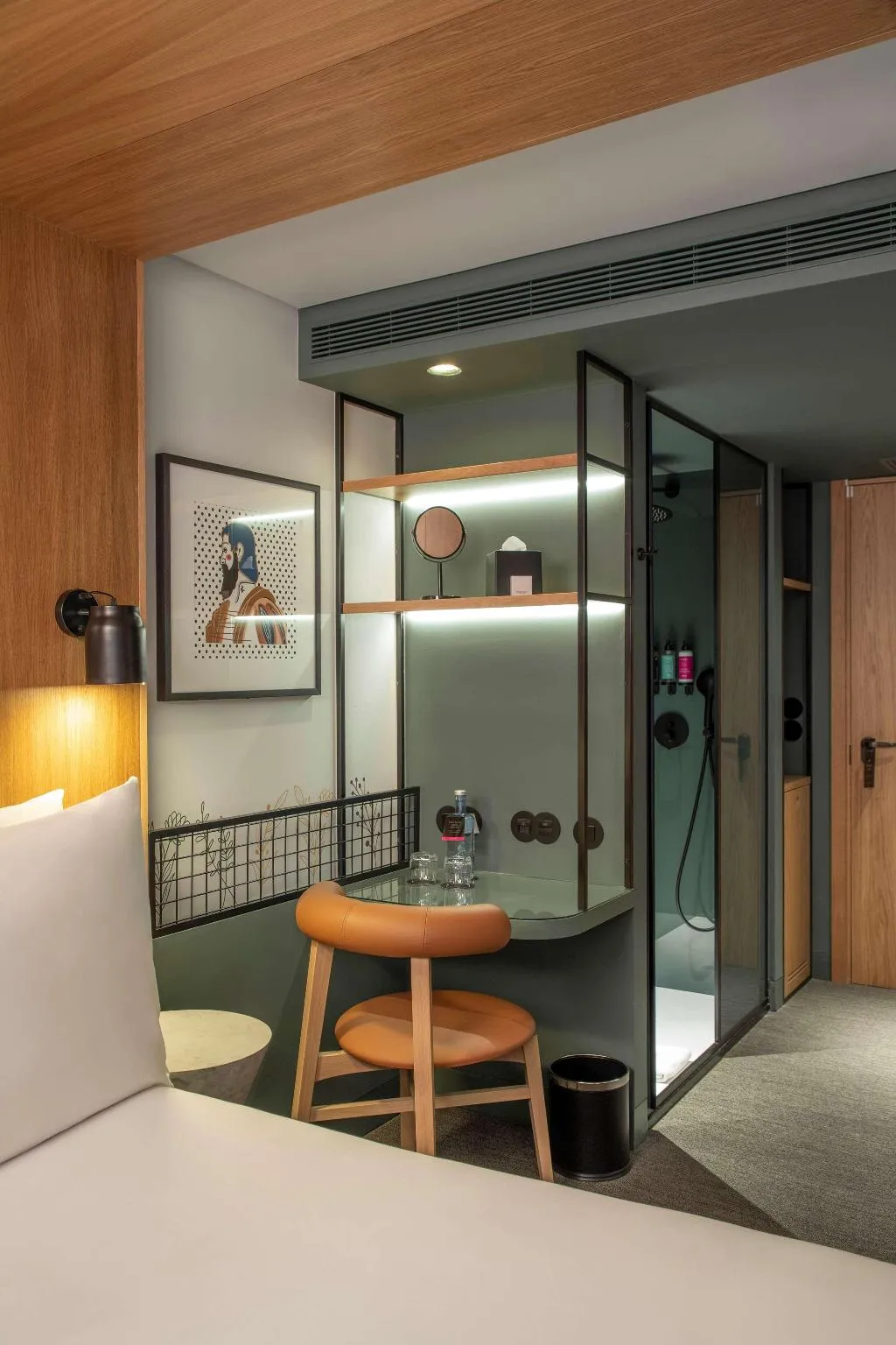 DOUBLE GUEST ROOM KING BED Room, Se Catedral Hotel Porto, Tapestry Collection by Hi, Porto