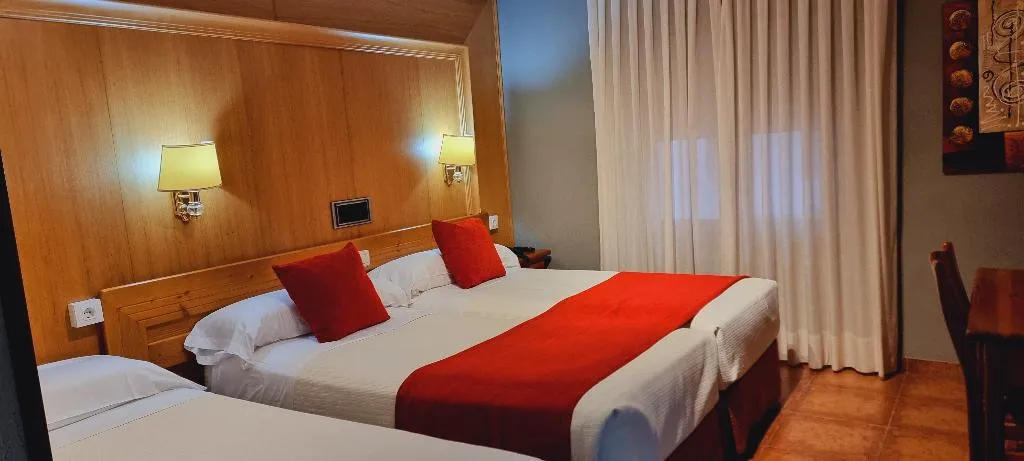 TWIN CAPACITY 3 Room, Hotel Real de Toledo, Madrid