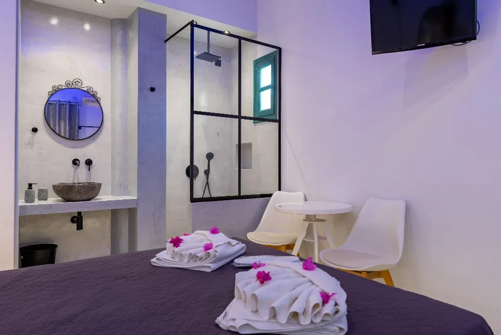DOUBLE STANDARD Room, Villa Anemomilos Perissa, Santorini