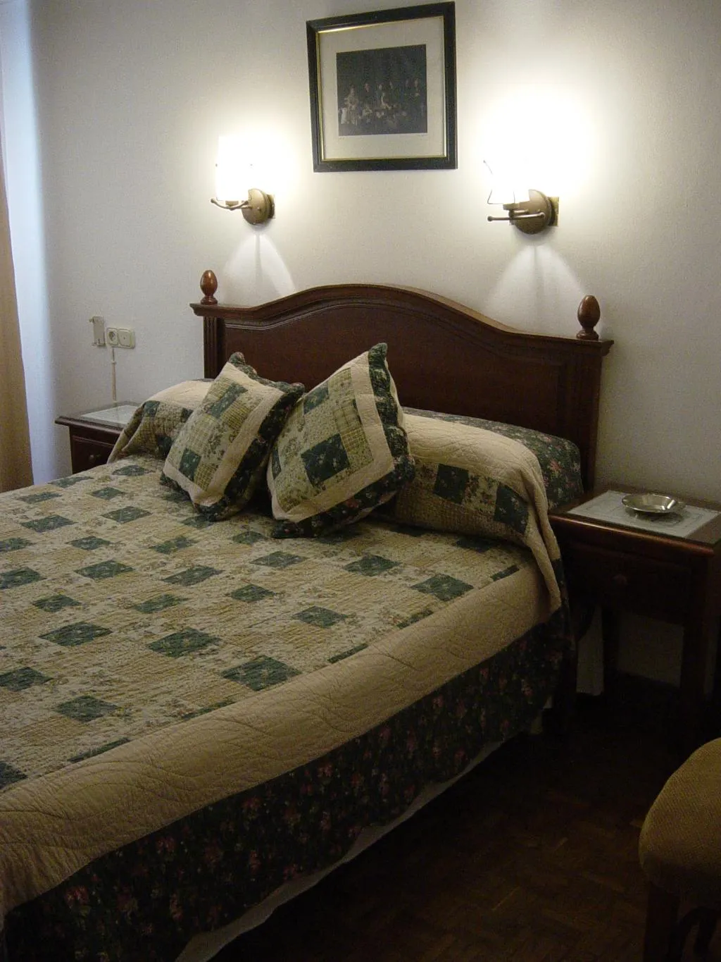 SINGLE STANDARD Room, Hostal Colon, Andalucia