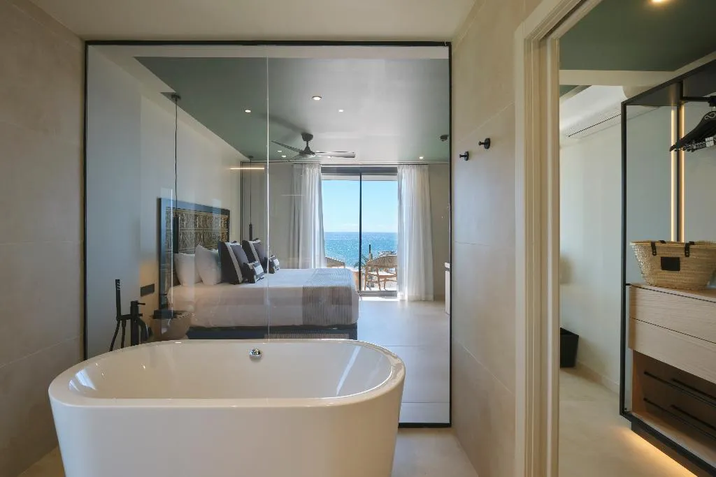 JUNIOR SUITE STANDARD Room, ESTIMAR Marina Farnals, Valencia