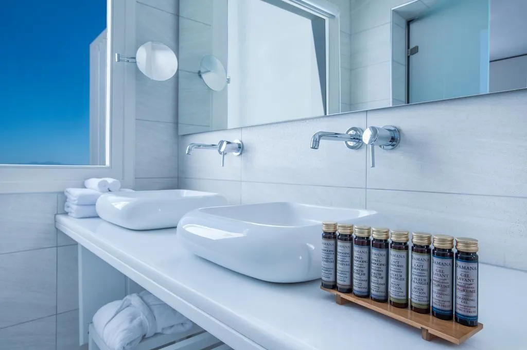 SUITE WITH JACUZZI Room, DeLight Boutique Hotel, Mykonos