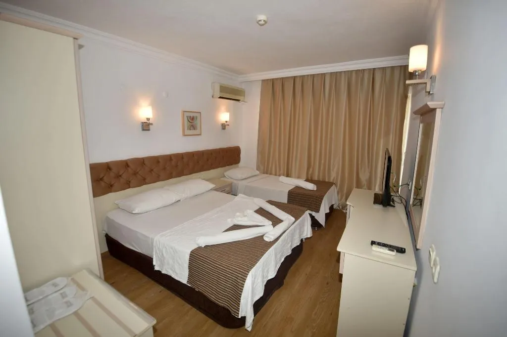 Room, Almena City Hotel, Dalaman