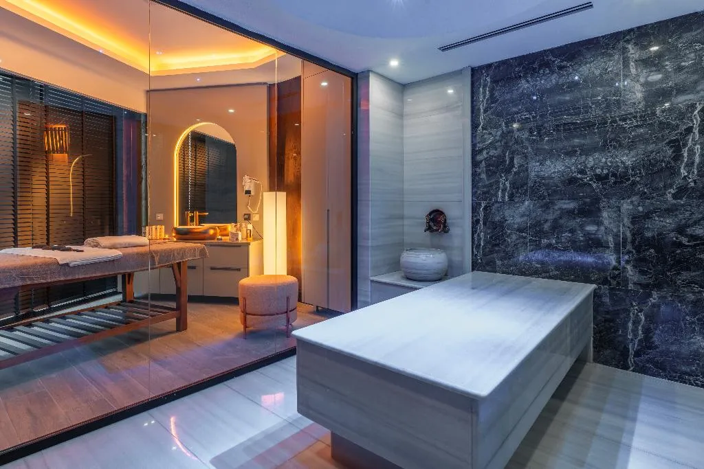 Sports and Entertainment, Qlusive Hotel, Izmir