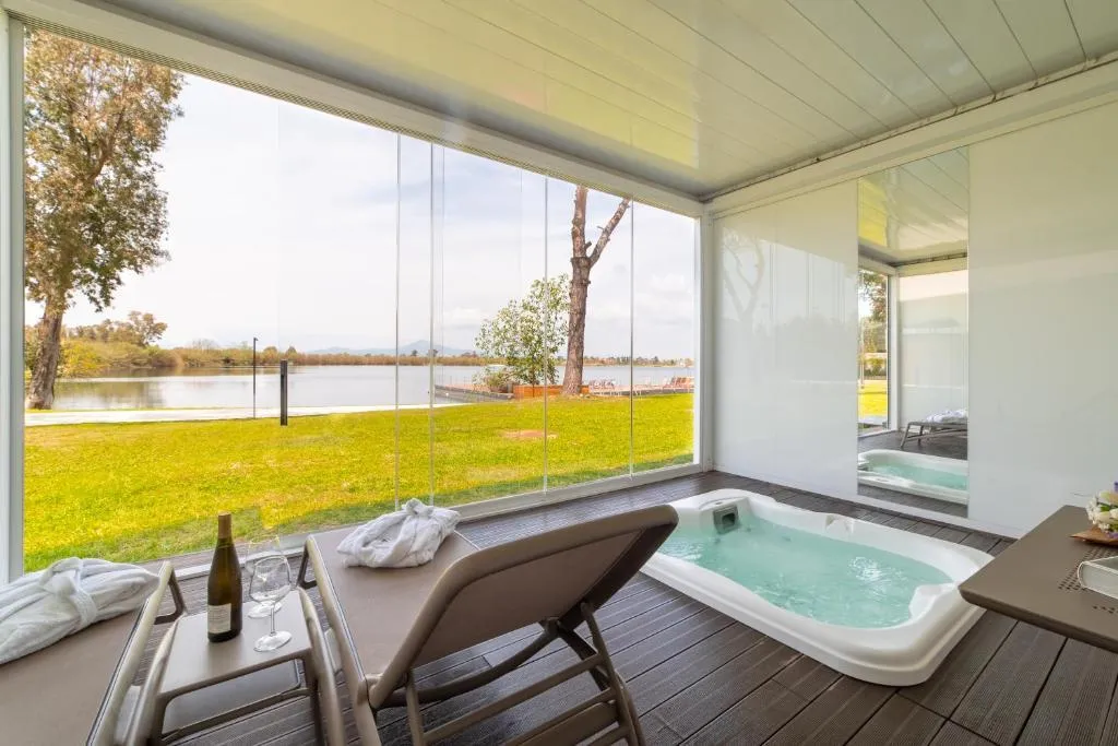 SUITE WITH JACUZZI Room, Nabi Resort Glamping & Spa, Naples