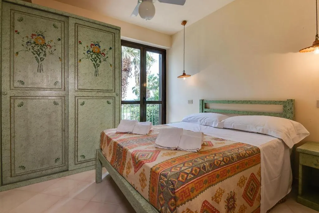 APARTMENT TWO BEDROOMS Room, La Tonnara di Bonagia, Trapani