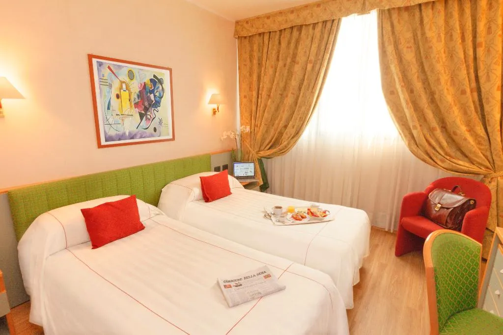 TWIN STANDARD Room, Rege Hotel, Milan