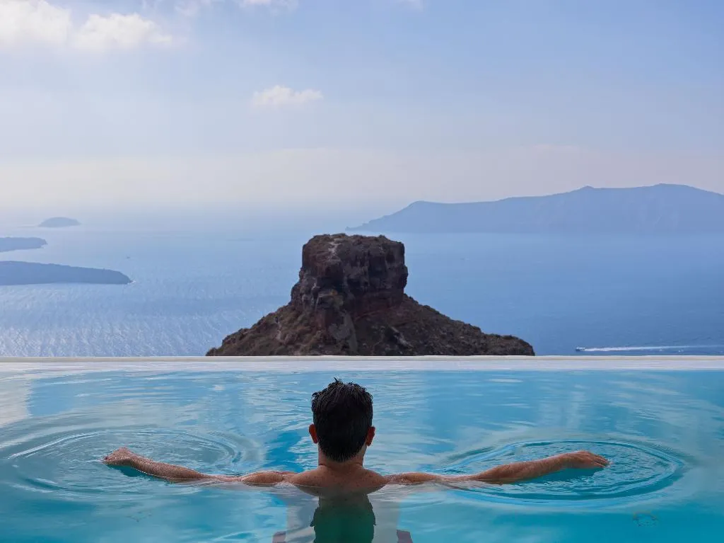 SUITE WITH PRIVATE POOL Room, Astra Suites, Santorini