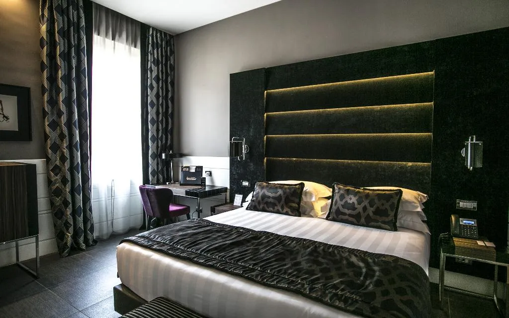 Double or Twin CLASSIC Room, The Glam, Rome