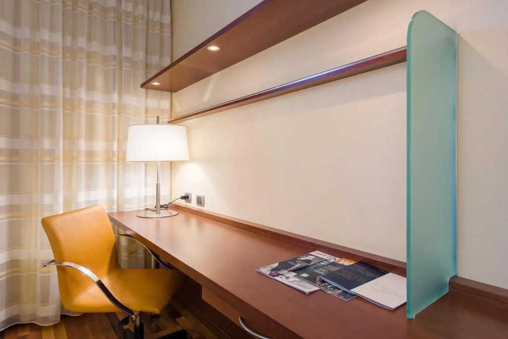 TWIN STANDARD Room, Courtyard Venice Airport, Venice
