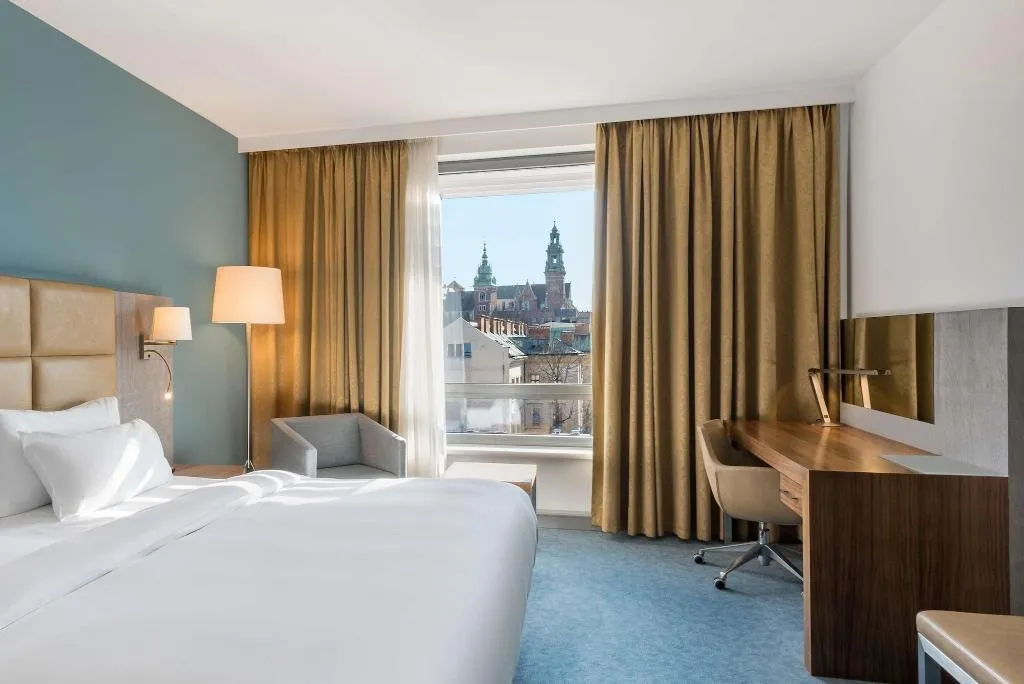 DOUBLE PREMIUM WITH VIEWS Room, Radisson Blu Hotel Krakow, Krakow