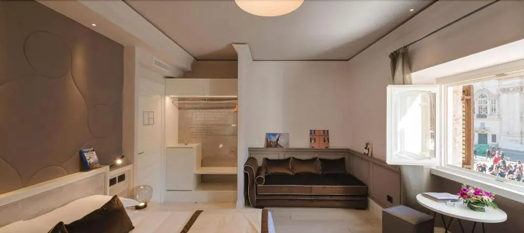 Room, Rhea Silvia Luxury Navona, Rome