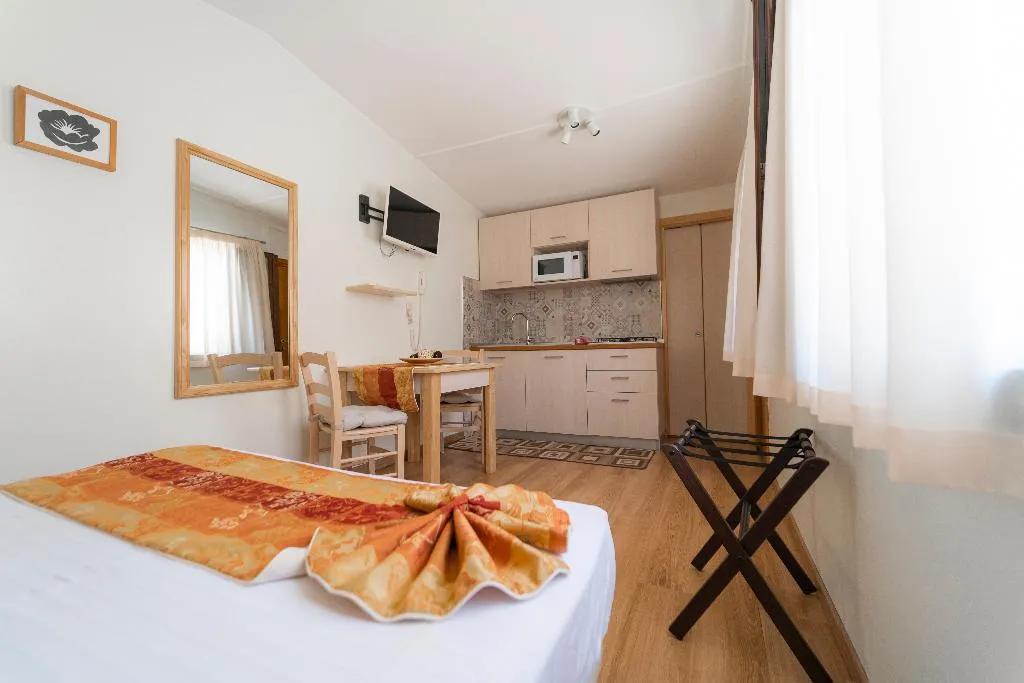 BUNGALOW STANDARD Room, Casa Vacanza San Pietro, Naples