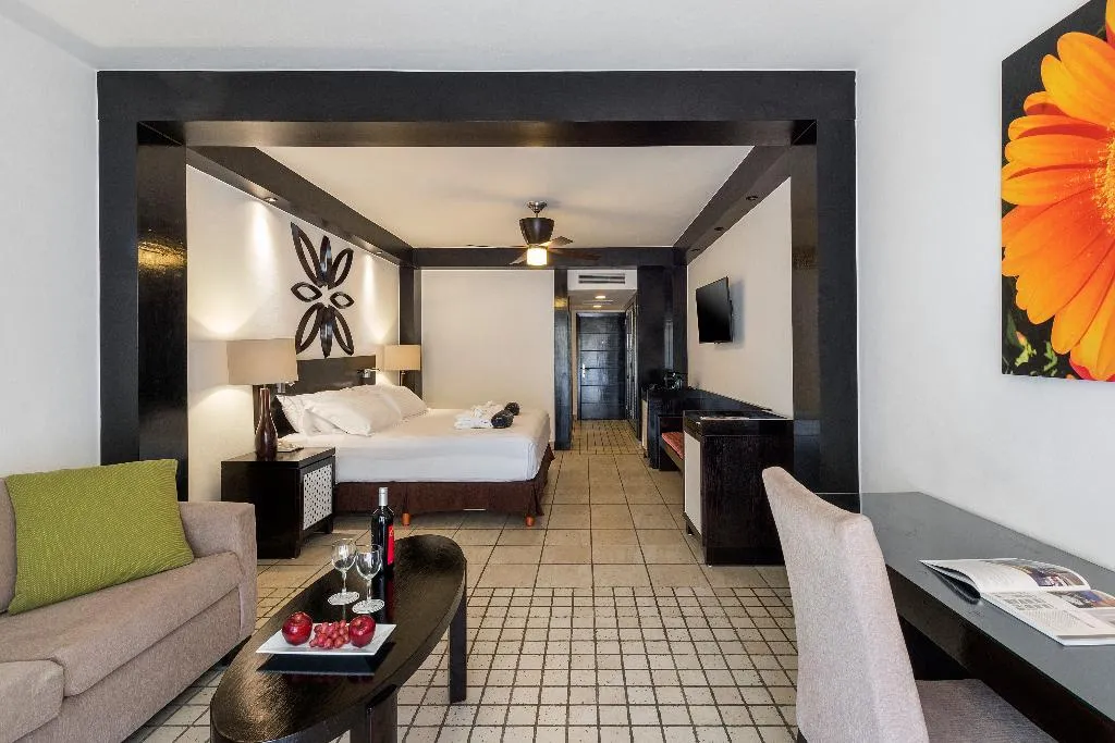JUNIOR SUITE DELUXE Room, Ocean Coral & Turquesa All Inclusive, Cancun Area