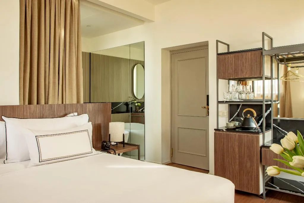 JUNIOR SUITE WITH TERRACE Room, Casa de las Artes, member of Melia Collection, Madrid