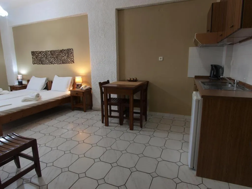 APARTMENT ONE BEDROOM Room, Kleopatra Traditional Hotel, Kalamata