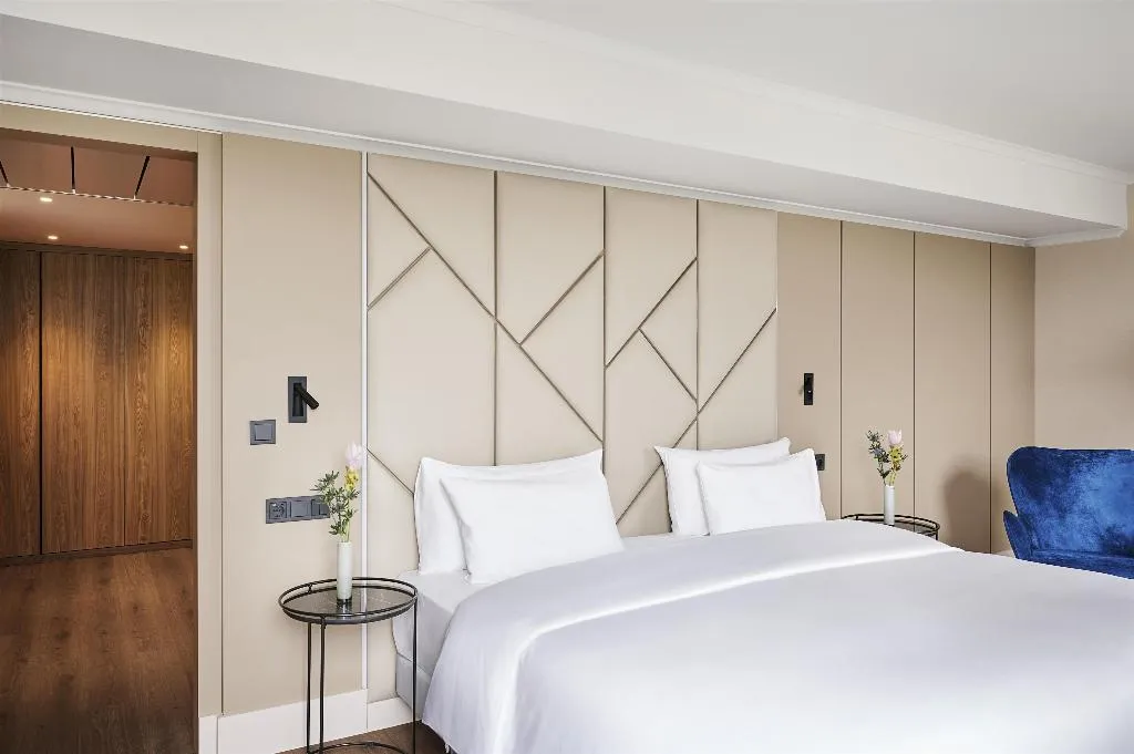 Room, NH Berlin Kurfürstendamm, Berlin