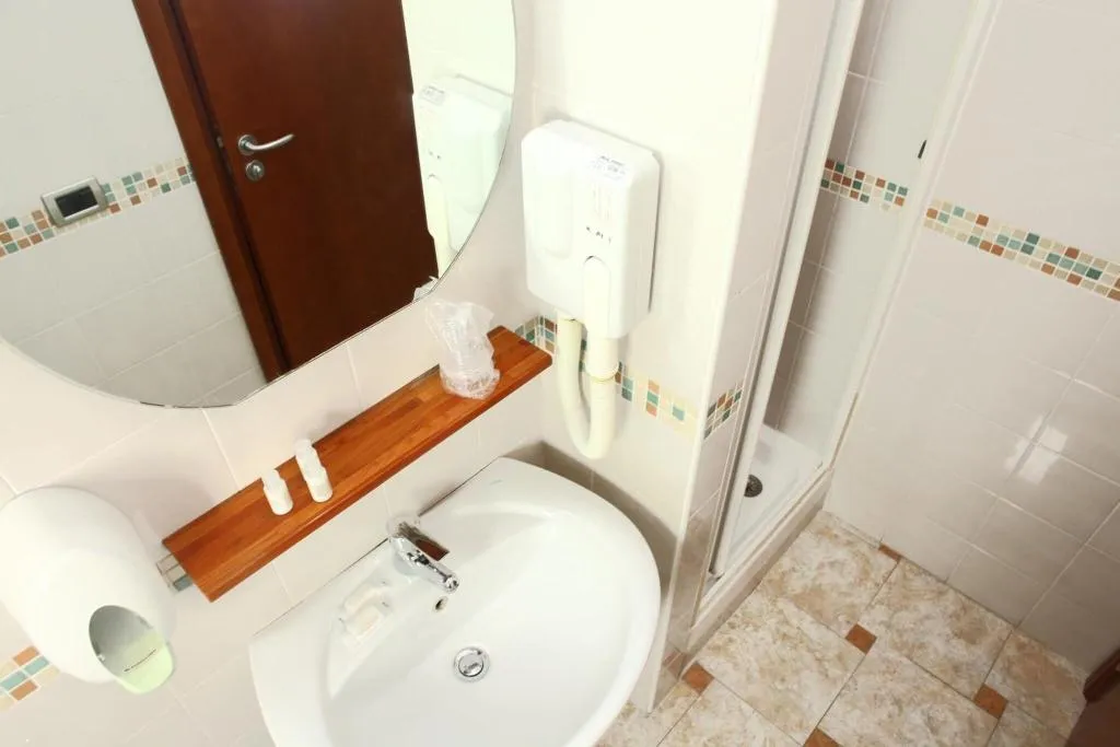 Room, Albergo Maccotta, Palermo