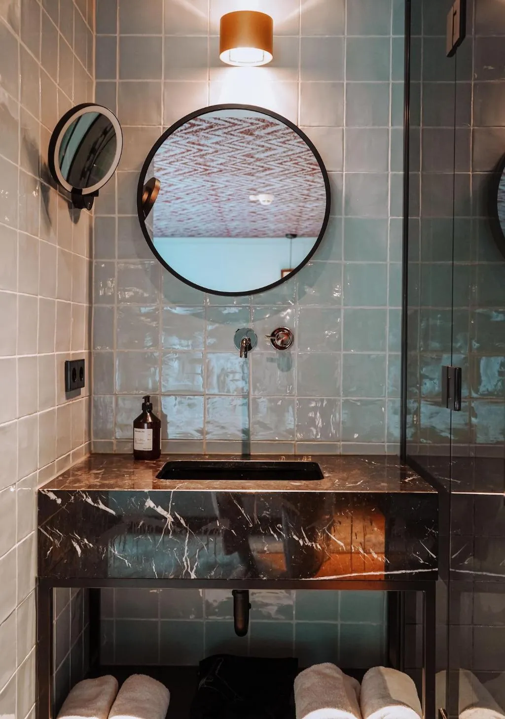 Room, The Highlander, Amsterdam