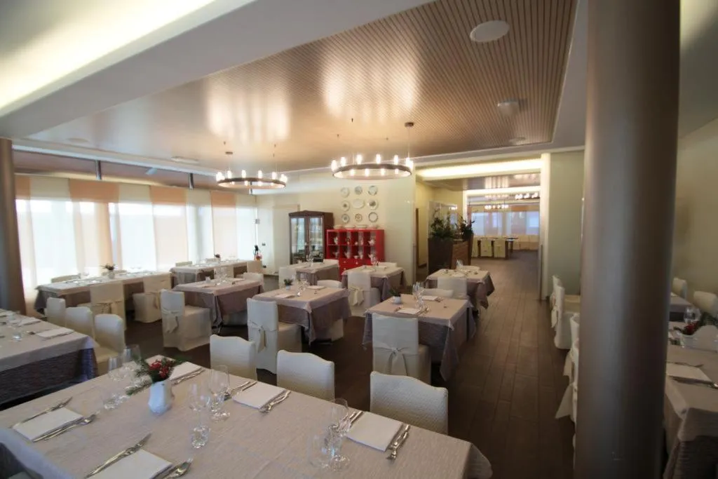 Restaurant, Monica Hotel Fiera, Milan