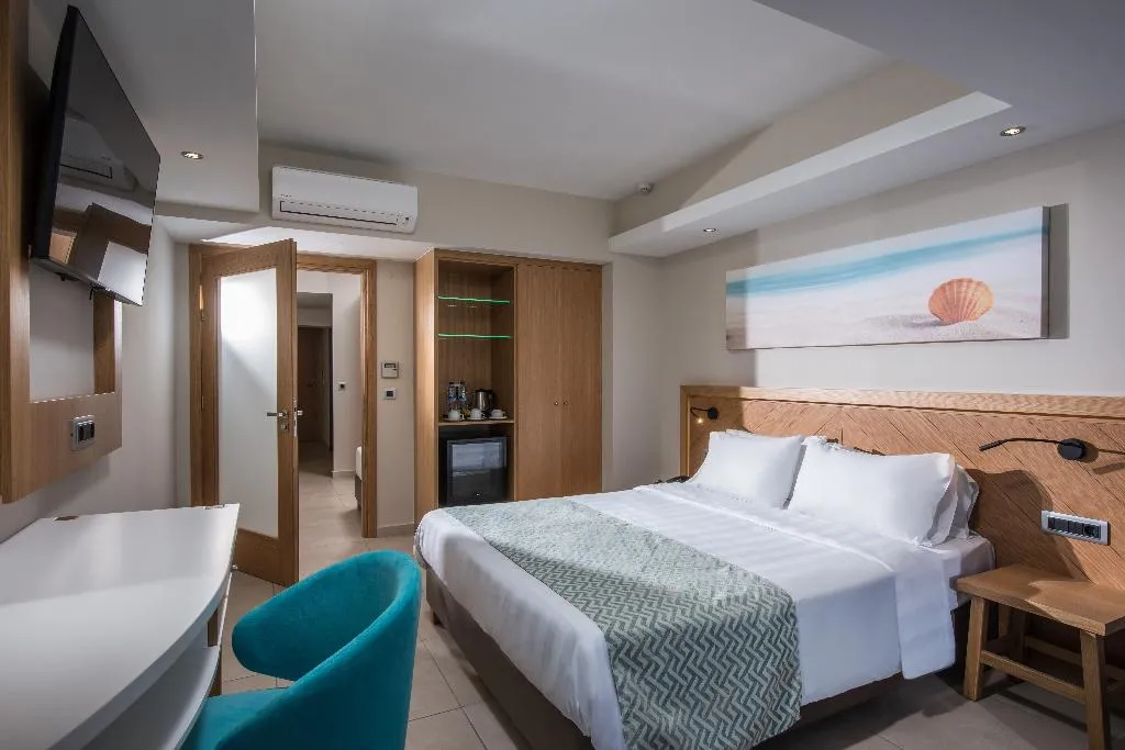 FAMILY ROOM SUPERIOR SEA VIEW Room, Royal & Imperial Belvedere Resort, Crete
