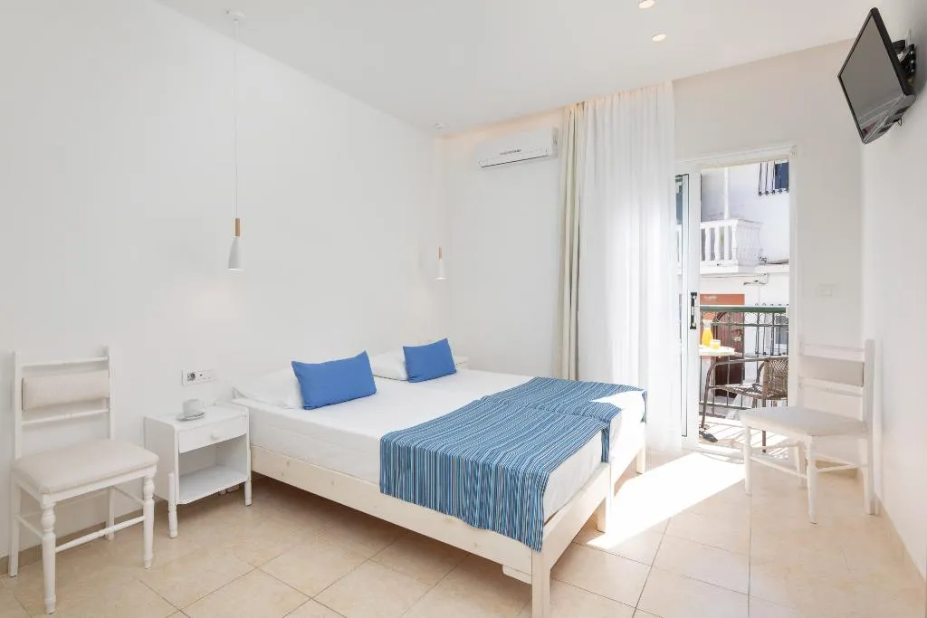 Room, Bella Vista Beach Hotel & Studios, Corfu