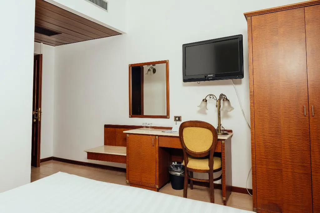 DOUBLE CLASSIC Room, Grand Hotel Telese, Naples